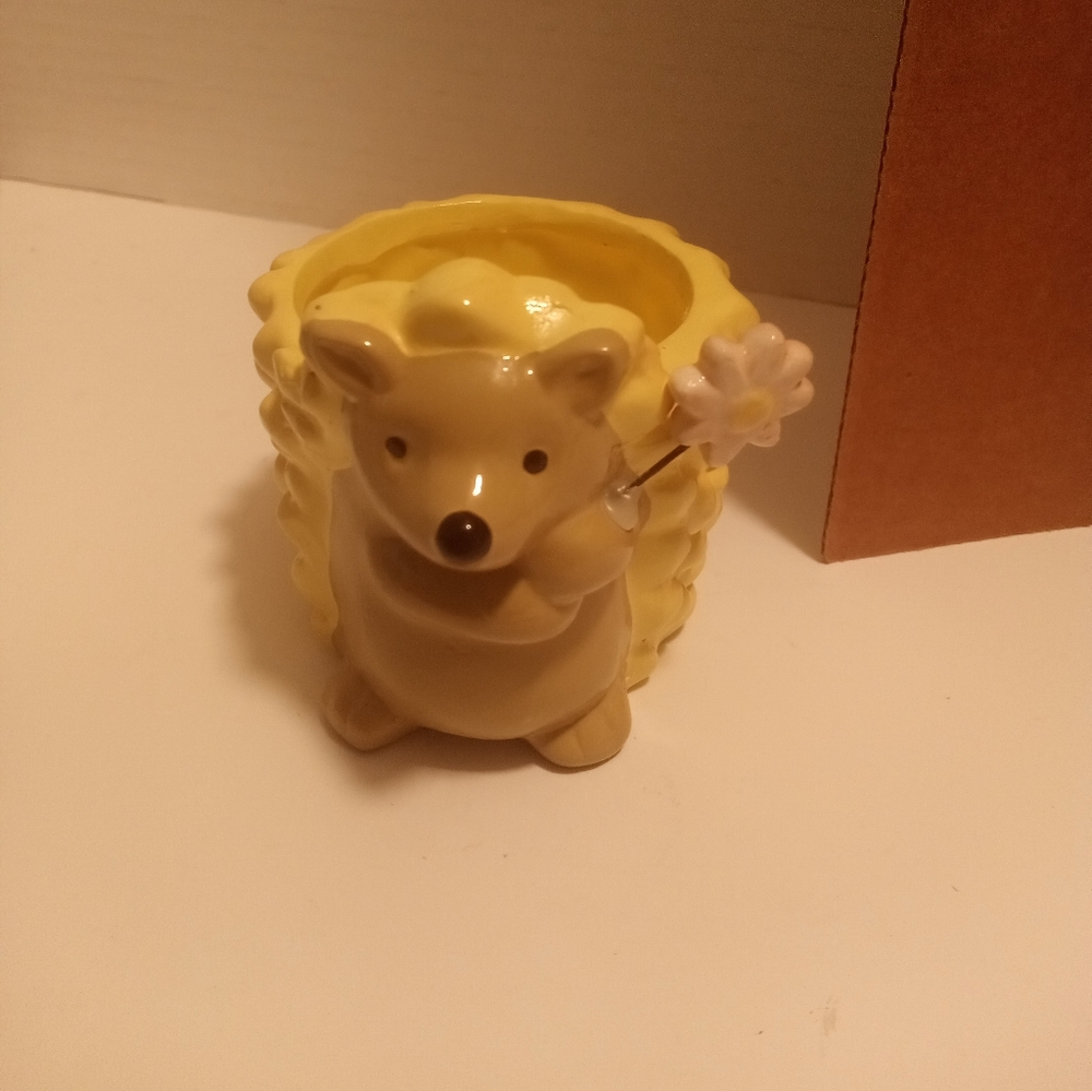 Candle holder/ trinket dish hedgehog